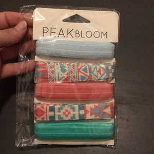Peak Bloom 5/8” fold over elastic.
